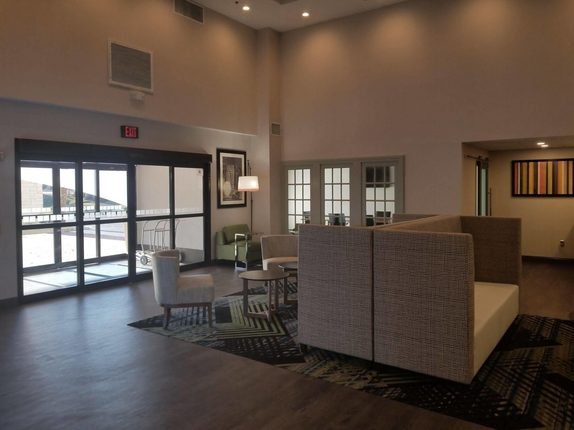 Delta Hotels By Marriott Columbia Northeast Экстерьер фото